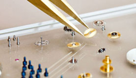 广州百达翡丽指定维修门店打开表壳